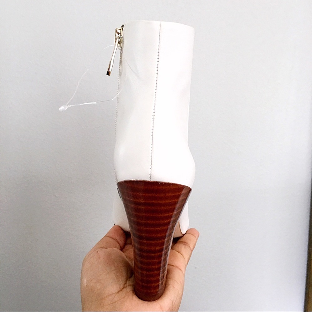 Louise Et Cie Verdana White Block Heel Bootie - Picture 3 of 7